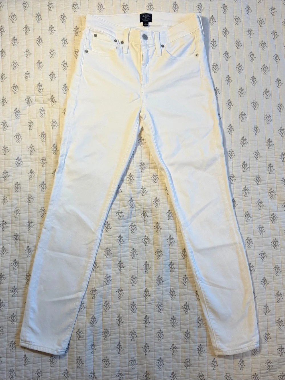 J.Crew 9” Mid-Rise Skinny Jeans – Crisp White – Size 27